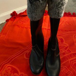 Timberland Size 9 1/2 Women's Black Leather Boots